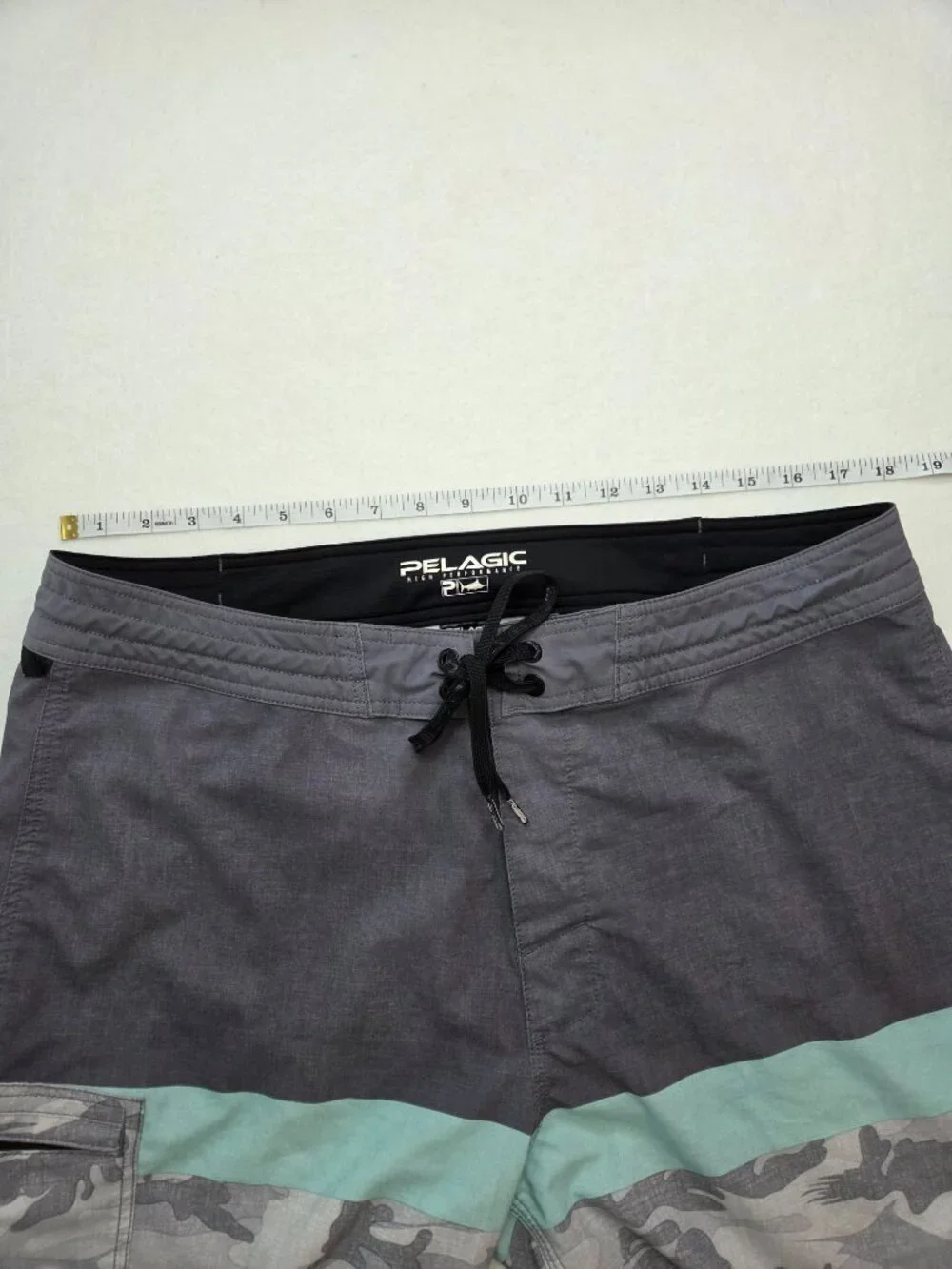 Pelagic High Performance Gray Camo Fishing Board Shorts Men's Size 36